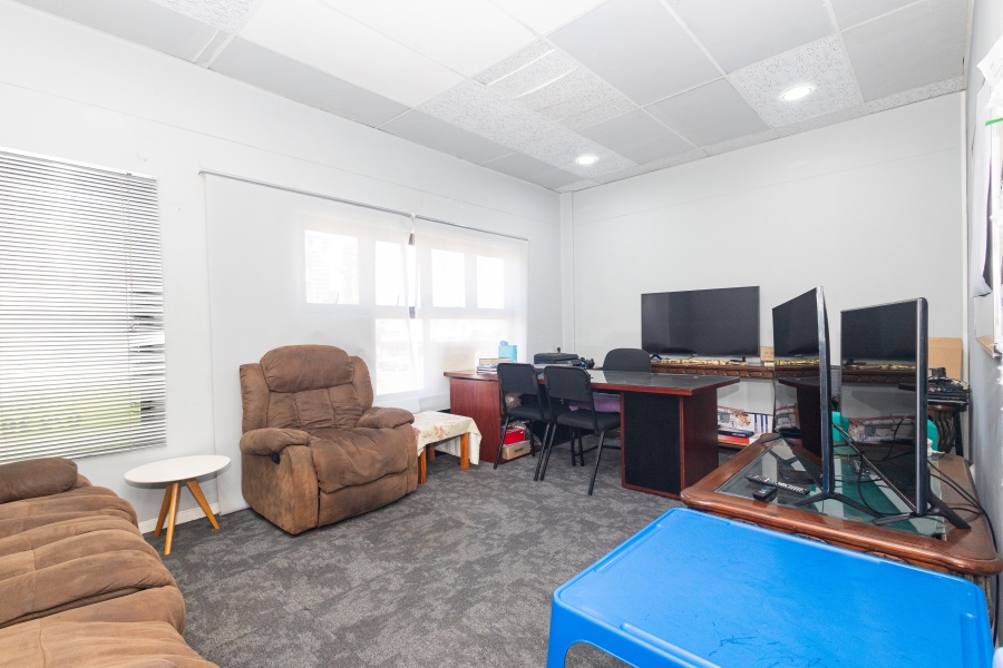 4 Bedroom Property for Sale in Table View Western Cape